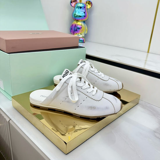 Miu Miu Vintage Casual Leather White Shoes Soft Comfort Sole