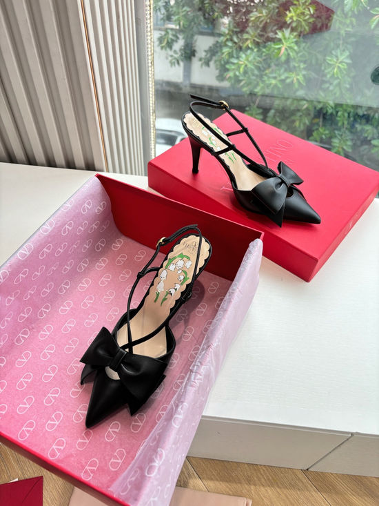 Valentino Elegant Bow Pointed Toe Flats Comfortable Leather Dress Shoes