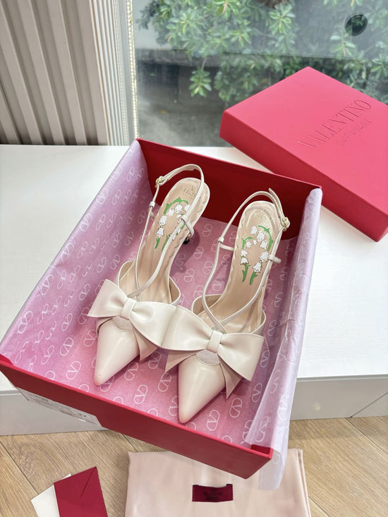 Valentino Elegant Bow Pointed Toe Flats Comfortable Leather Dress Shoes