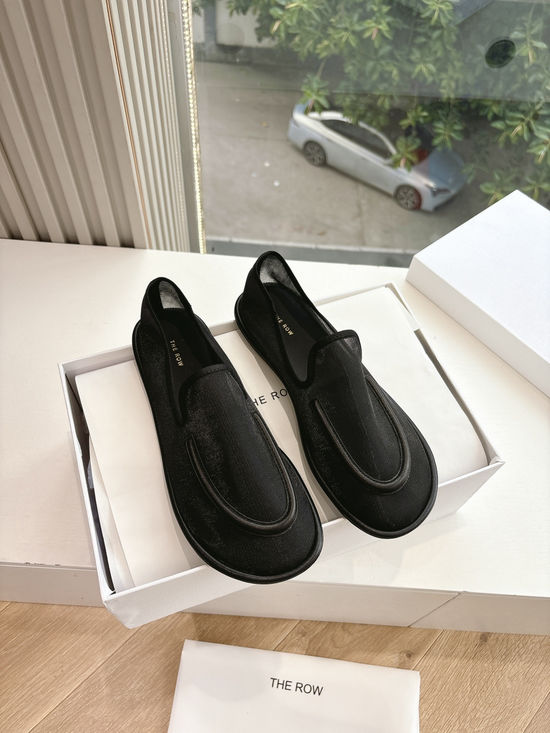 Roger Viver Minimalist Mesh Round Toe Sandals Comfortable Soft Sole