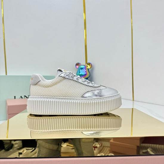 Miu Miu Vintage Distressed Soft Leather Casual White Shoes