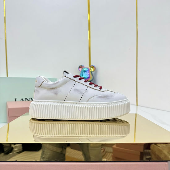 Miu Miu Vintage Distressed Soft Leather Casual White Shoes