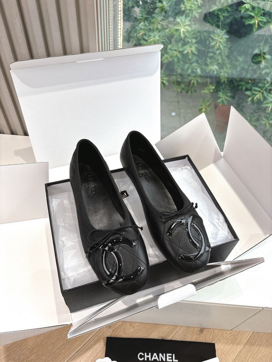 Chanel Strap Leather Loafers Soft Comfortable Elegant Daily Footwear