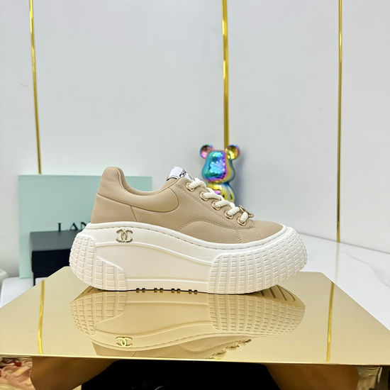 Chanel Classic Black White Casual Comfortable Sheepskin Sneakers