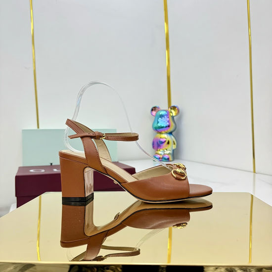 Gucci Mid Block Heel Peep Toe Sandals With Buckle