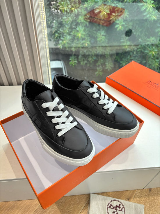 Hermes Casual Versatile Sneakers Soft Leather Lightweight Non-slip Sole