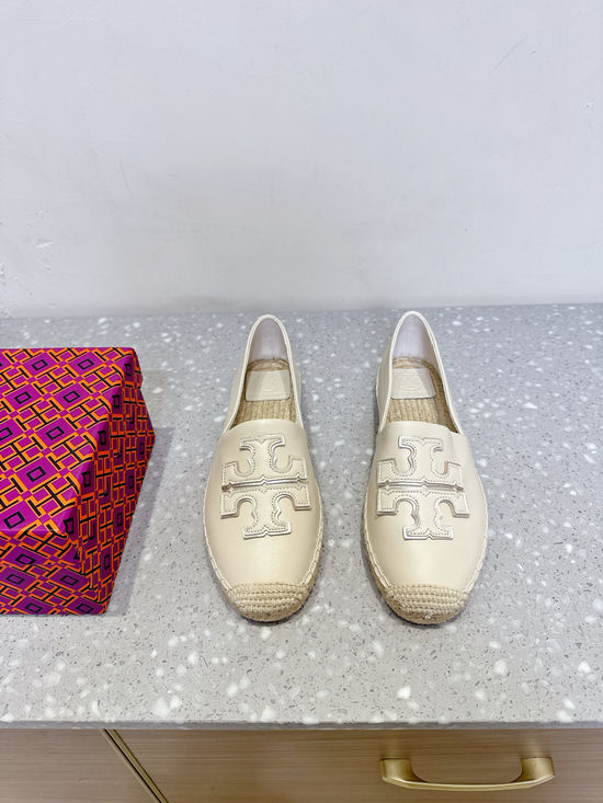 Burberry Sheepskin Upper Espadrille Casual Flats