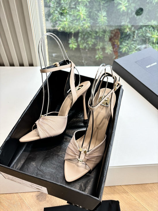 Yves Saint Laurent Logo Decor Leather Flat Sandals