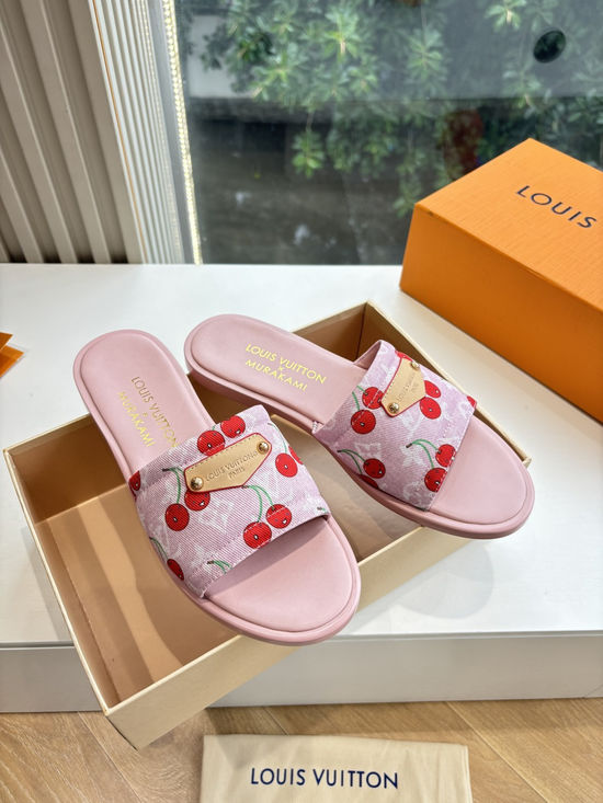 Louis Vuitton Premium Comfortable Flat Slides Elegant Casual Daily Slippers