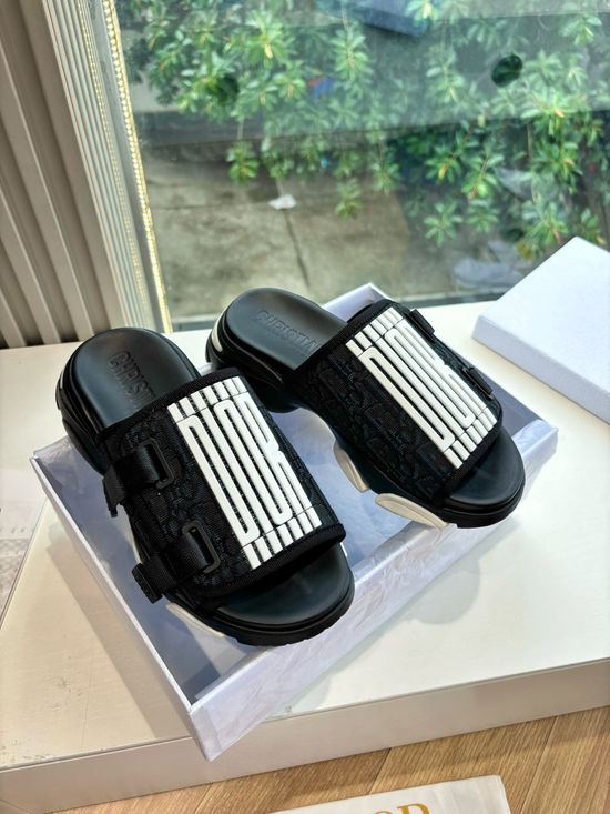 Christian Dior Sophisticated Stitched Slide Sandals for Versatile Wear
