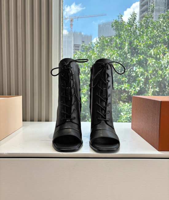 Louis Vuitton LV Premium Leather Platform Sneakers with Wave Outsole