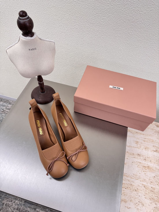 Miu Miu Khaki Bow Block Heel Shoes Sheepskin Lining