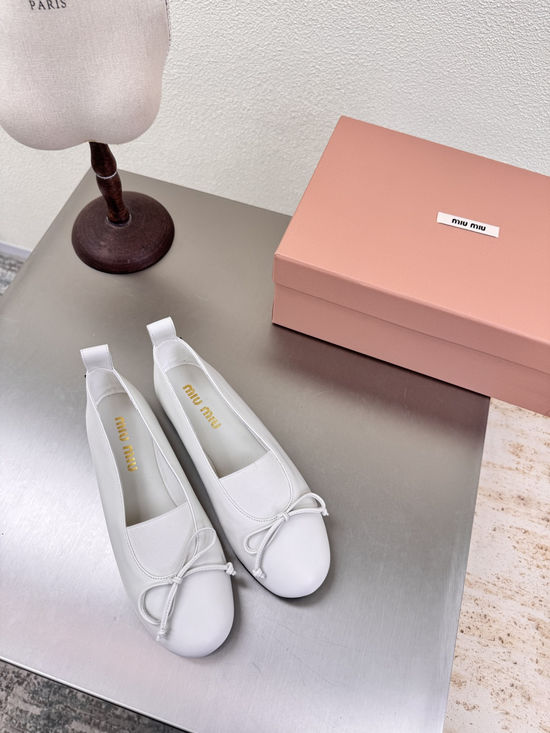 Miu Miu White Bow Flat Shoes Lambskin Leather Sole