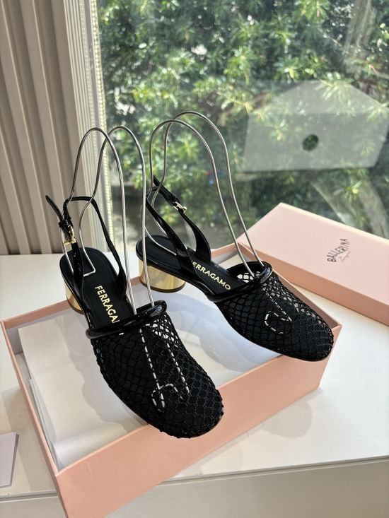 Ferragamo Bow Decor Soft Sheepskin Casual Flat Shoes