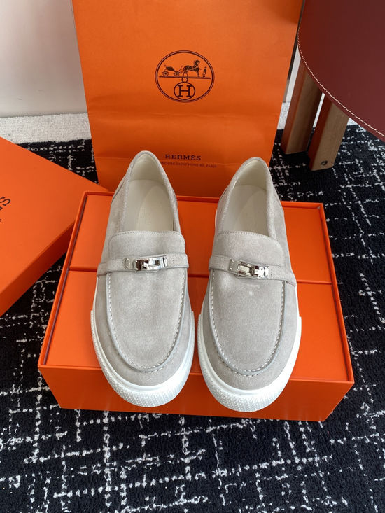 Hermes Classic Slip-on Loafers Soft Leather Upper Comfortable Sole