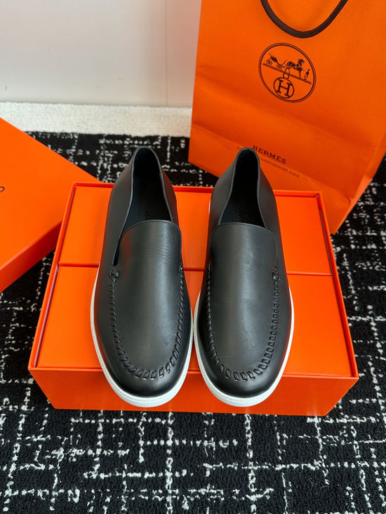 Hermes Classic Slip-on Loafers Soft Leather Upper Comfortable Sole
