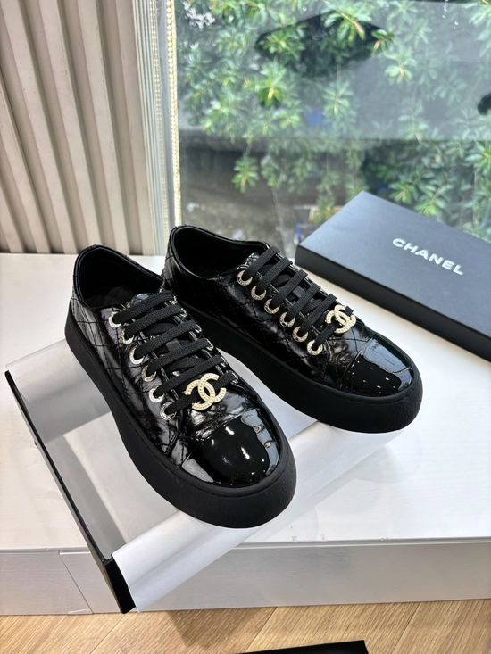 Chanel Lightweight Casual Sneakers Anti-slip Soft Walking Shoes
