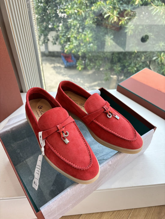 Loro Piana Smooth Leather Elegant Loafers Premium Handcrafted Durable Sole