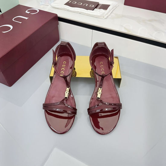 Gucci Classic Buckle Genuine Leather Flip Flop Sandals
