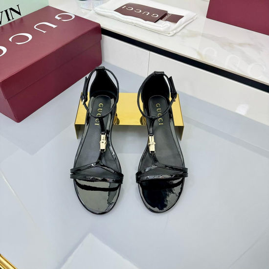 Gucci Classic Buckle Genuine Leather Flip Flop Sandals