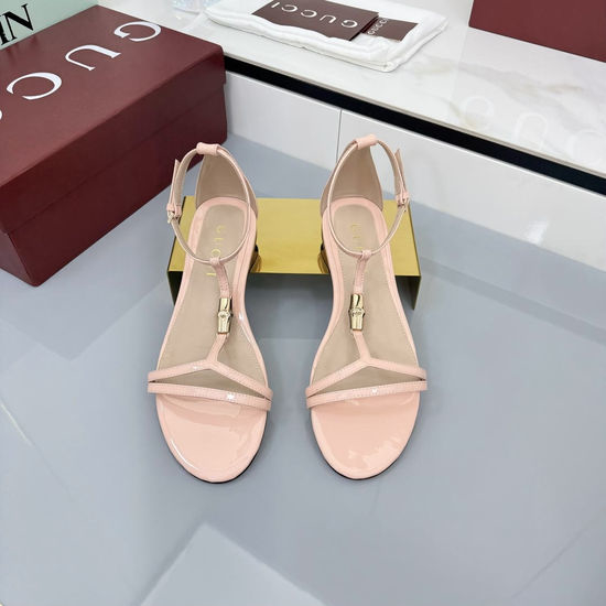 Gucci Classic Buckle Genuine Leather Flip Flop Sandals