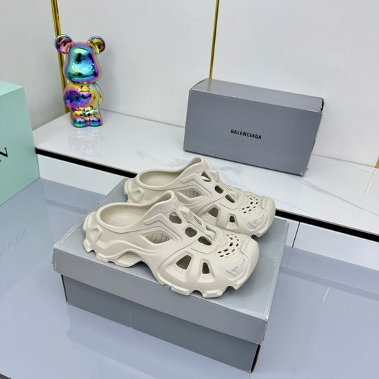 Balenciaga Trendy Slippers with Non-slip Lightweight Thick Sole