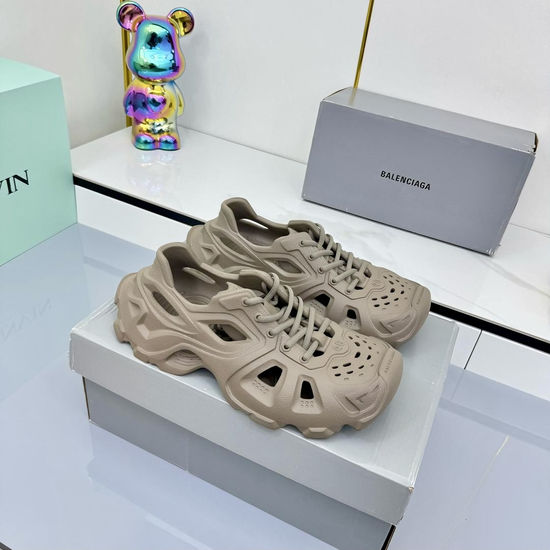 Balenciaga Trendy Slippers with Non-slip Lightweight Thick Sole
