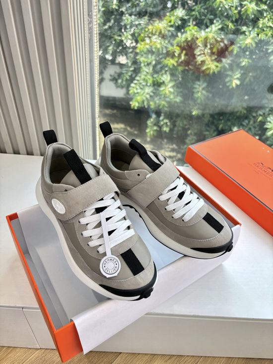 Hermes Classic Casual Sneakers with Premium Upper and Comfortable Fit