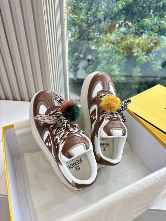 Fendi Classic Pattern Leather Upper Versatile Casual Sneakers