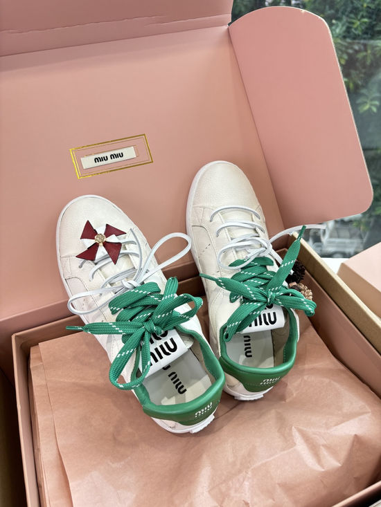Miu Miu Comfortable Thick Sole Casual Leather Sneakers