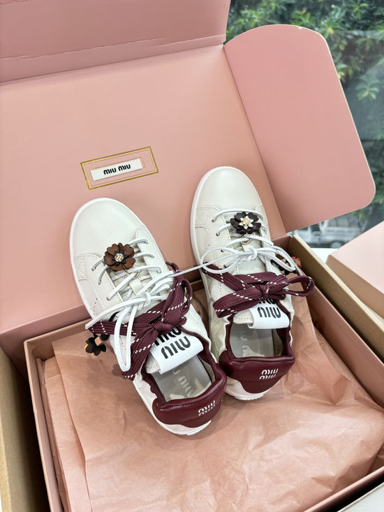 Miu Miu Comfortable Thick Sole Casual Leather Sneakers