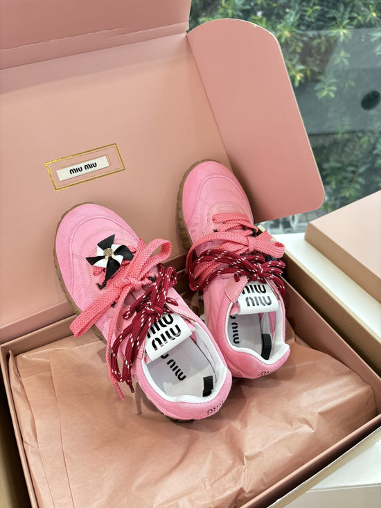 Miu Miu Thick Sole Casual Canvas Sneakers Retro Style Logo Decorated Footwear