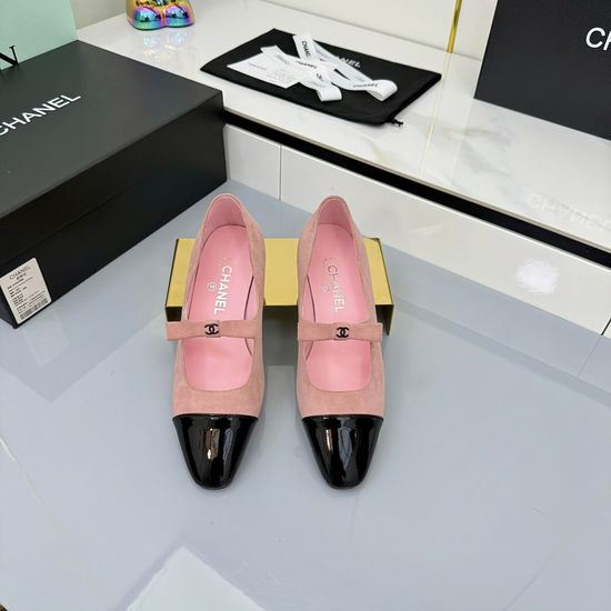 Chanel Classic Slingback Flats Two Tone Elegant Durable Sole