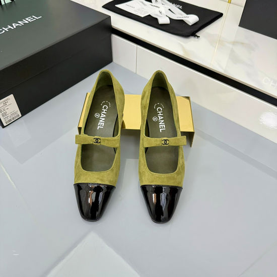 Chanel Classic Slingback Flats Two Tone Elegant Durable Sole