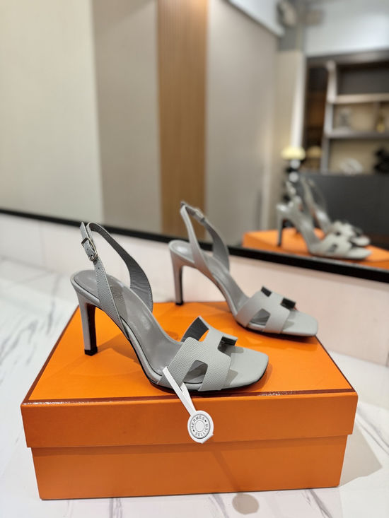 Hermes Classic 9cm Epsom Leather Comfortable Pumps