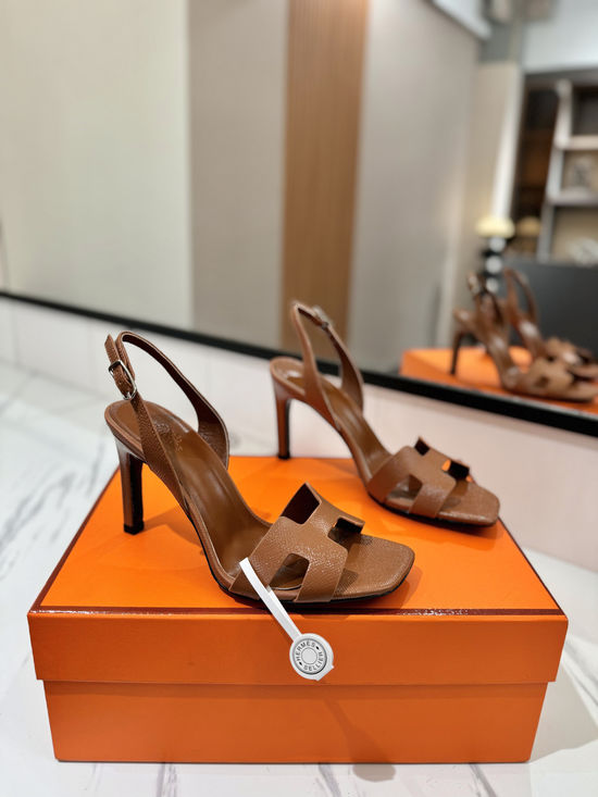 Hermes Classic 9cm Epsom Leather Comfortable Pumps