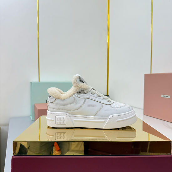 Miu Miu Vintage Distressed White Leather Sneakers Comfortable Daily Shoes