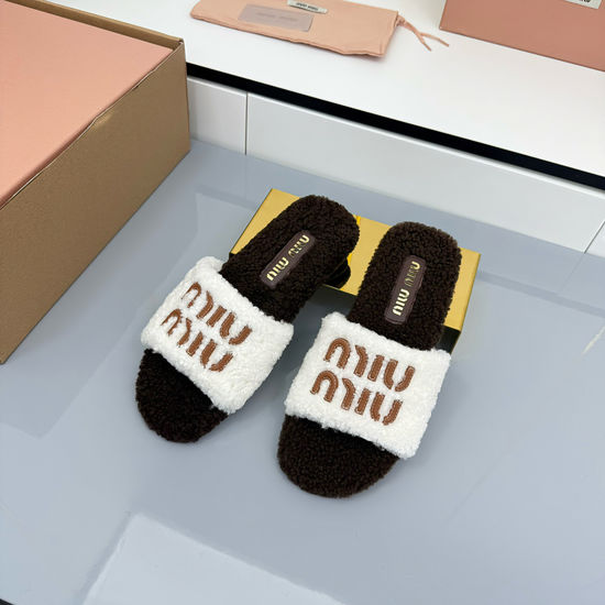 Miu Miu Soft Fuzzy Flat Slippers Warm Cozy for Home and Outdoor