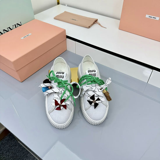 Miu Miu Vintage Distressed Leather Casual Sneakers Soft Lining