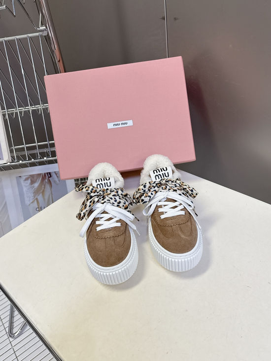 Miu Miu Wool Lined Leather Platform Casual Sneakers Comfortable