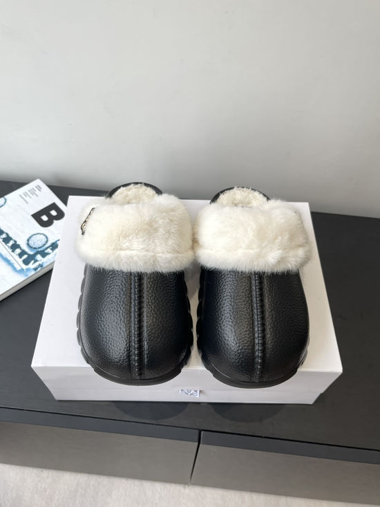Loewe Shearling Lined Leather Clog Slippers Comfort Warm