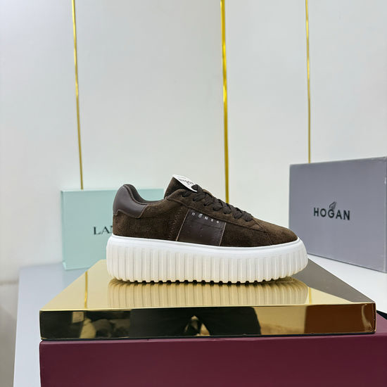Tom Ford Premium Low-top Casual Sneakers With Retro Panel Design