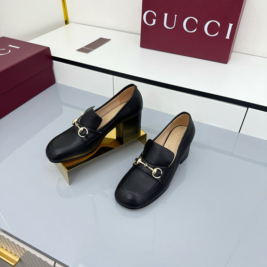 Gucci Rhinestone Decor Patent Leather Classic Loafers