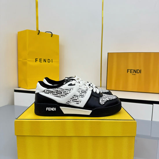 Fendi Vintage Stitching Design Casual Skateboarding Sneakers