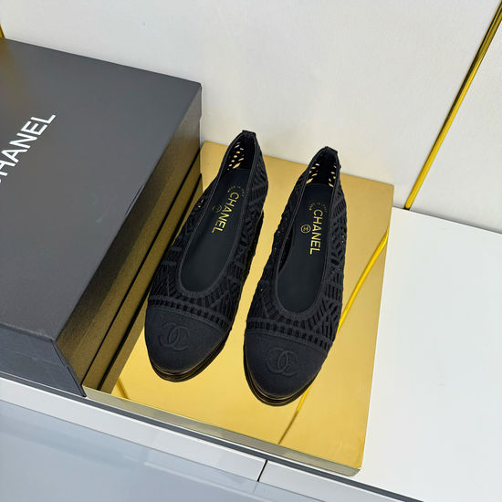 Chanel Classic Two Tone Woven Leather Slingback Casual Dress Shoes