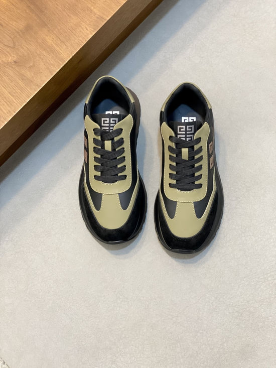 Givenchy Classic Low-top Casual Leather Sneakers with Logo Details