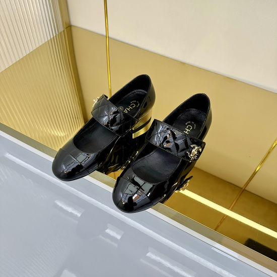 Chanel Low Heel Platform Leather Comfortable Height Increasing Pumps