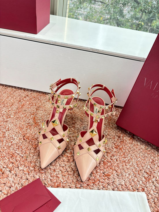 Valentino Classic Rivet Flats Comfortable Leather Sole Elevating Shoes