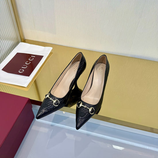 Gucci Elegant Patent Leather Crystal Embellished Loafers Premium Quality