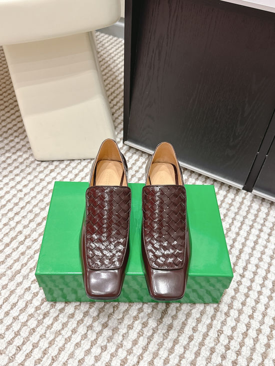 Bottega Veneta Patent Leather Square Toe Block Heel Shoes
